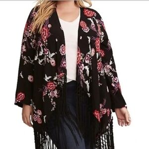 Torrid Kimono Womens Black Size 1 Floral Top Tassel Trim Open Front Cardigan
